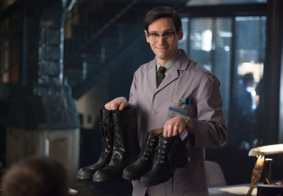 GOTHAM: Edward Nygma (Cory Michael Smith) suggests Detectives James Gordon and Harvey Bullock wear protective boots in the "What The Little Bird Told Him" episode of GOTHAM airing Monday, Jan. 19 (8:00-9:00 PM ET/PT) on FOX. ©2014 Fox Broadcasting Co. Cr: Jessica Miglio/FOX