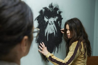 12 MONKEYS -- "Mentally Divergent" Episode 102 -- Pictured: Emily Hampshire as Jennifer -- (Photo by: Ken Woroner/Syfy)