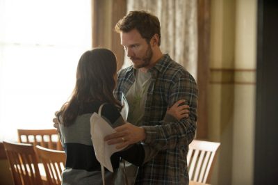 PARKS AND RECREATION -- "2017" Episode 701 -- Pictured: (l-r) Aubrey Plaza as April Ludgate, Chris Pratt as Andy Dwyer -- (Photo by: Colleen Hayes/NBC)
