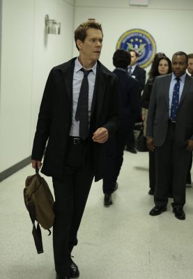 THE FOLLOWING: Ryan Hardy (Kevin Bacon) investigates a crime scene in the all-new "New Blood" Season Premiere episode of THE FOLLOWING airing Monday, March 2 (9:00-10:00 PM ET/PT) on FOX. ©2015 Fox Broadcasting Co. CR: Giovanni Rufino/FOX