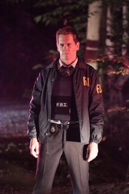 THE FOLLOWING: Ryan Hardy (Kevin Bacon) investigates a crime scene in the all-new "New Blood" Season Premiere episode of THE FOLLOWING airing Monday, March 2 (9:00-10:00 PM ET/PT) on FOX. ©2015 Fox Broadcasting Co. CR: Giovanni Rufino/FOX