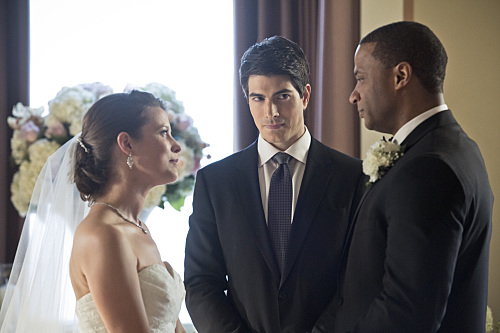 Arrow -- "Suicidal Tendencies" -- Image AR317A_0146b -- Pictured (L-R): Audrey Marie Anderson as Lyla Michaels, Brandon Routh as Ray Palmer, and David Ramsey as John Diggle -- Photo: Katie Yu/The CW -- Ã?Â© 2015 The CW Network, LLC. All Rights Reserved.