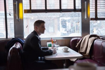 GOTHAM: Gordon (Ben McKenzie) contemnplates his new case in the "Everyone Has A Cobblepot" episode of GOTHAM airing Monday, March 2 (8:00-9:00 PM ET/PT) on FOX. ©2015 Fox Broadcasting Co. Cr: Jessica Miglio/FOX
