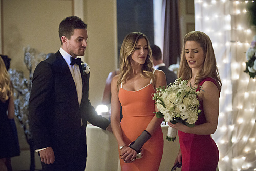 Arrow -- "Suicidal Tendencies" -- Image AR317A_0313b -- Pictured (L-R): Stephen Amell as Oliver Queen, Katie Cassidy as Laurel Lance, and Emily Bett Rickards as Felicity Smoak -- Photo: Katie Yu/The CW -- Ã?Â© 2015 The CW Network, LLC. All Rights Reserved.
