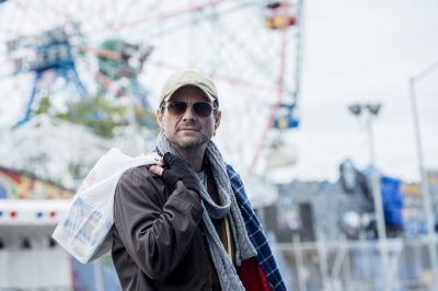 MR. ROBOT -- "hellofriend.mov" Episode 101 -- Pictured: Christian Slater as Mr. Robot -- (Photo by: David Giesbrecht/USA Network)
