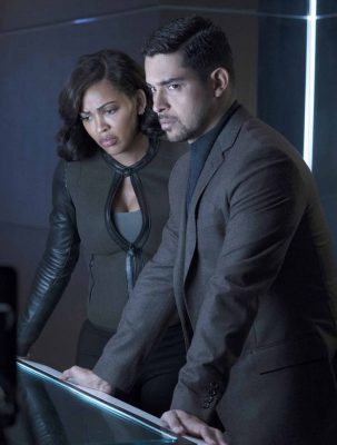 MINORITY REPORT: L-R: Wilmer Walderrama as Will Blake and Stark Sands as Dash in MINORITY REPORT airing Monday, Sep. 21 (9:00-10:00 PM ET/PT) on FOX. CR: Bruce MacCauley / FOX. © 2015 FOX Broadcasting.