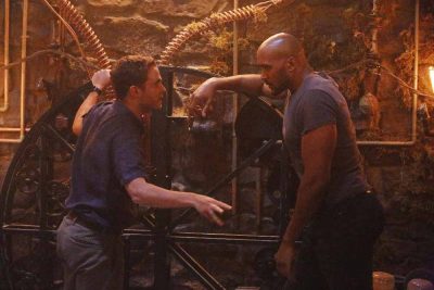 MARVEL'S AGENTS OF S.H.I.E.L.D. - "Purpose in the Machine" - Fitz and the team enlist the aid of an Asgardian to unlock the secrets of the ancient monolith that swallowed Simmons, and Agent May is at a crossroads in her personal and professional life, on "Marvel's Agents of S.H.I.E.L.D.," TUESDAY, OCTOBER 6 (9:00-10:00 p.m., ET) on the ABC Television Network. (ABC/Kelsey McNeal) IAIN DE CAESTECKER, HENRY SIMMONS