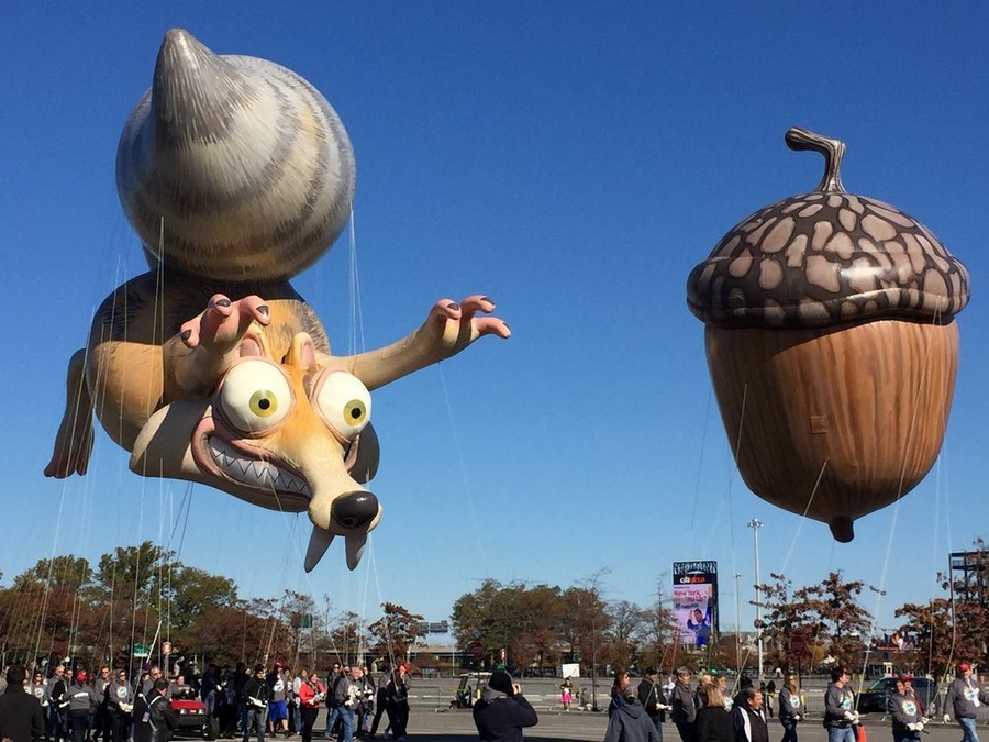 MACY'S THANKSGIVING DAY PARADE -- The 89th Annual Macy's Thanksgiving Day Parade -- Pictured: Ice Age's Scrat and his Acorn, new balloon -- (Photo by: Macy's, Inc.)