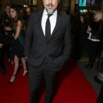 PHOTOS: Leonardo DiCaprio & 'The Revenant' Cast Attend World Premiere