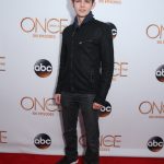 'Once Upon a Time' Cast/Creators Celebrate 100th Show
