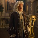 New 'Outlander' Season 2 Images Highlight Parisian Glamour