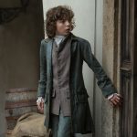 New 'Outlander' Season 2 Images Highlight Parisian Glamour
